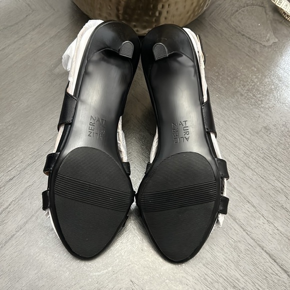 Naturalizer Taimi Heeled Sandal - Picture 3 of 7